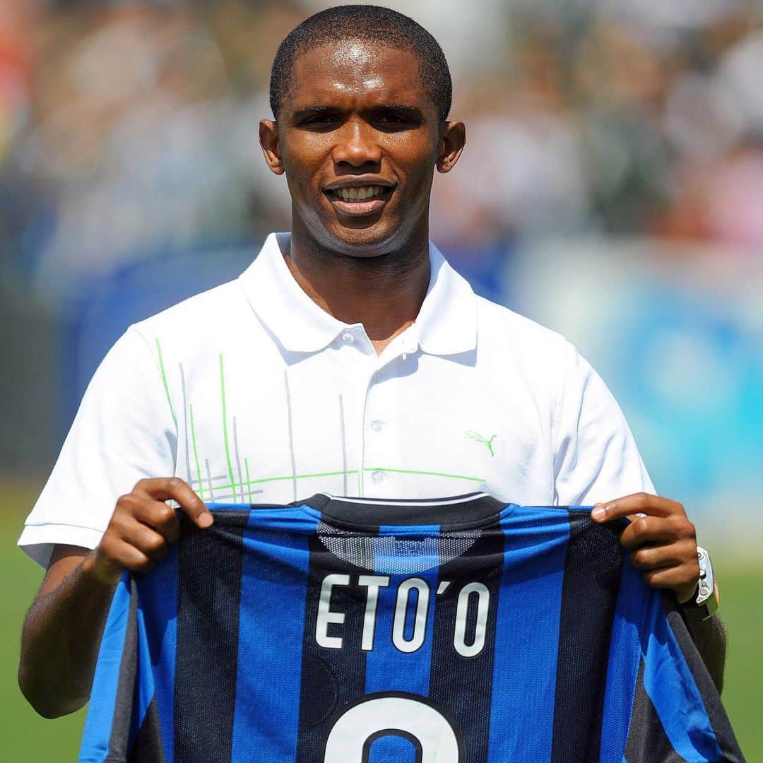 UEFAチャンピオンズリーグさんのインスタグラム写真 - (UEFAチャンピオンズリーグInstagram)「🗓 Eto’o signed for Inter on this day in 2009! 🔵⚫️  Favourite ever @inter 9?」7月28日 17時47分 - championsleague