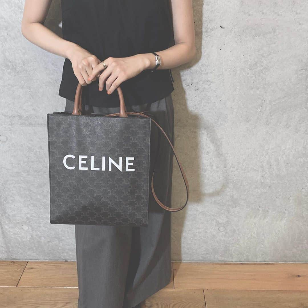 大友花恋さんのインスタグラム写真 - (大友花恋Instagram)「#celine #celinebyhedislimane #triomphecanvas」7月28日 17時51分 - karen_otomo