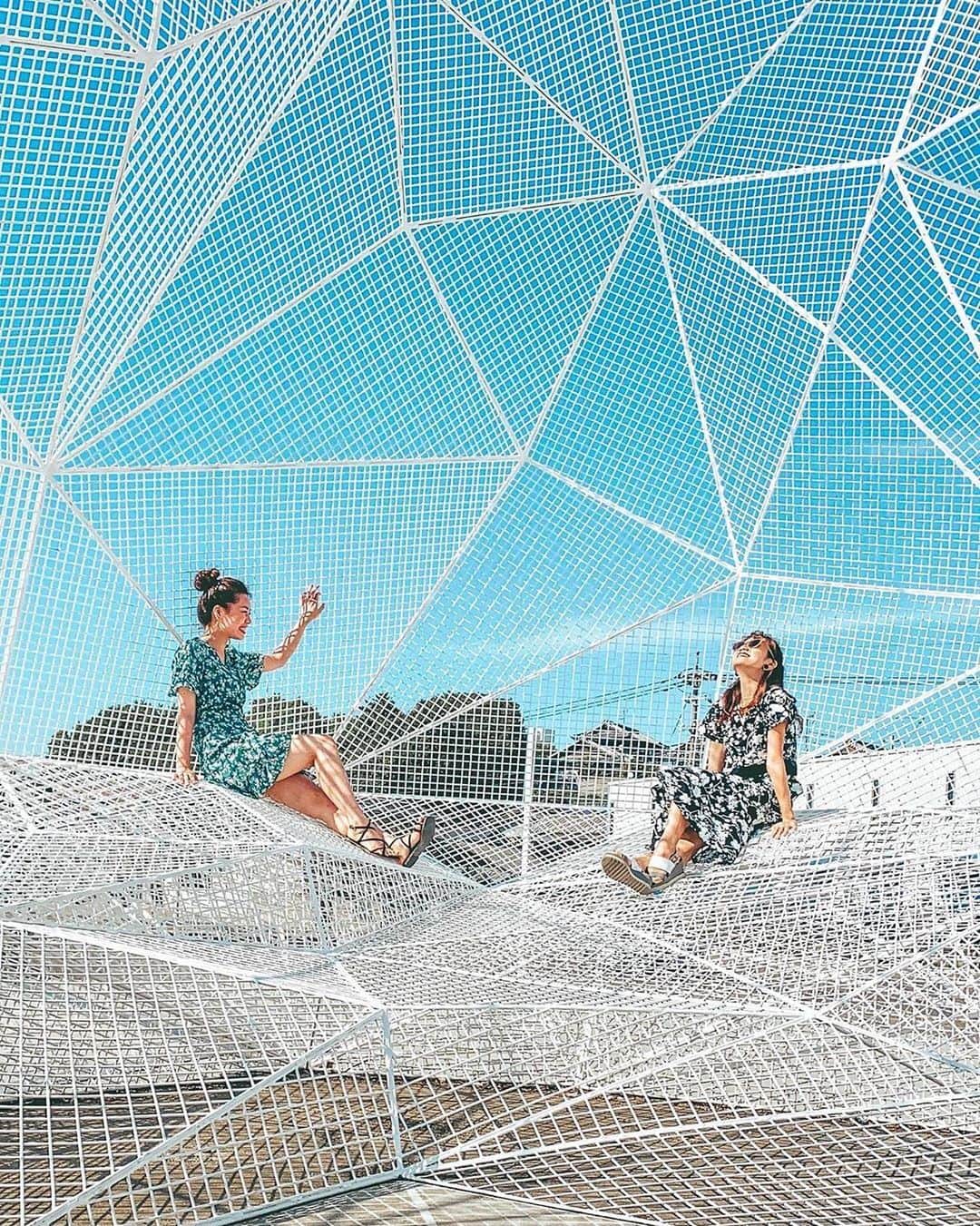 タビジョのインスタグラム：「タビジョのみなさんこんにちは🤗 @tabi_jyoではいつか行きたい国内・海外スポットをご紹介💁🏻‍♀️💕 少しずつですが旅行に行かれる方も増えてきましたね😊 ルールを守って楽しもう✈️✈️ ＊＊＊＊＊＊ 📸@noeee128 さん 🚩香川県・直島 ＊＊＊＊＊＊ 🔻こんなお写真募集中🔻 ・私の地元にこんな素敵なスポットがあるよ📷 落ち着いたら是非遊びに来て欲しい🥺💕 ・以前訪れた私のおすすめスポット、タビジョのみんなにシェアしたい😊 など #タビジョ #tabijyomap_japan をタグ付けして投稿してね😉」