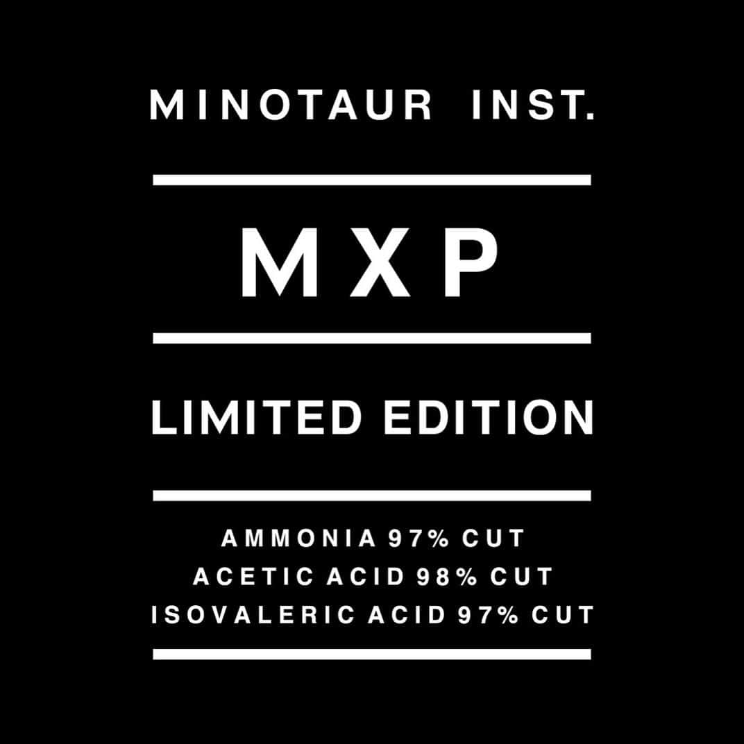 のインスタグラム：「. 【MINOTAUR INST. × MXP COLLABORATION ITEM】 MMT WIDE T-SHIRTS / MU10540M　　  オーガニックコットンとユーカリの木を原料に特殊加工をした「マキシフレッシュ®」という高機能糸をブレンドし編み立てたスムース素材は、このコラボレートTシャツだけのオリジナルです。消臭機能はもちろん、コットンが持つ吸湿性によりムレ感が少なく、また繊維が細いオーガニックコットンを選び、高い密度で編み立てているため適度なハリ感があることも特徴です。  ※TシャツはMINOTAUR INST.各店、MINOTAUR INST. オンラインストアのみの限定販売です  #mxp #臭わないを着る #機能素材 #消臭 #宇宙下着 #MTRMXP #minotaur_inst #minotaurinst #minotaur #ミノトールインスト #ミノトール」