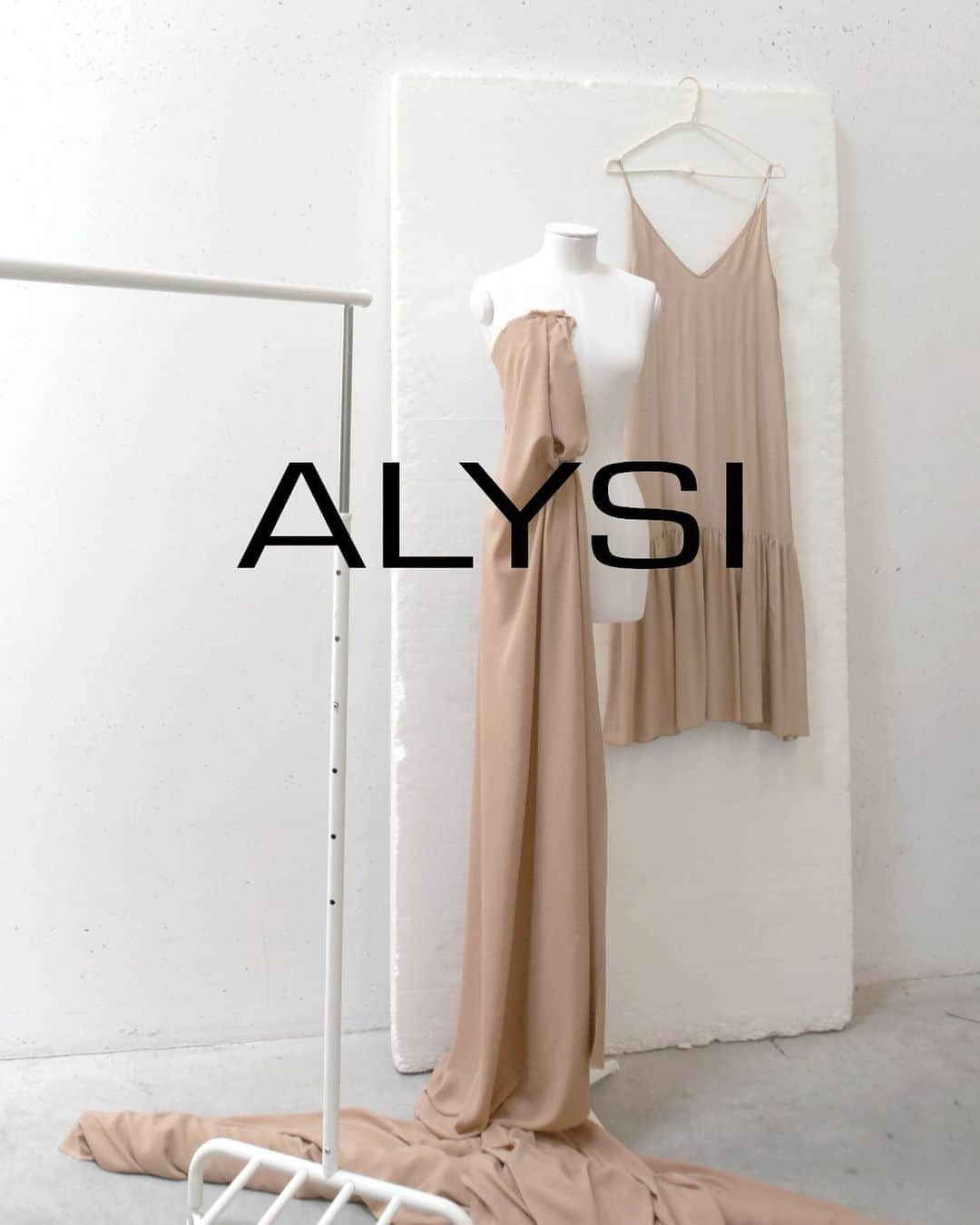 アリジさんのインスタグラム写真 - (アリジInstagram)「ALYSI  spring summer ‘21 *Chocolat collection [NEW ARRIVALS]  OUT TODAY  #alysi #ss21 #maincollection #outtoday」7月28日 18時11分 - alysiofficial