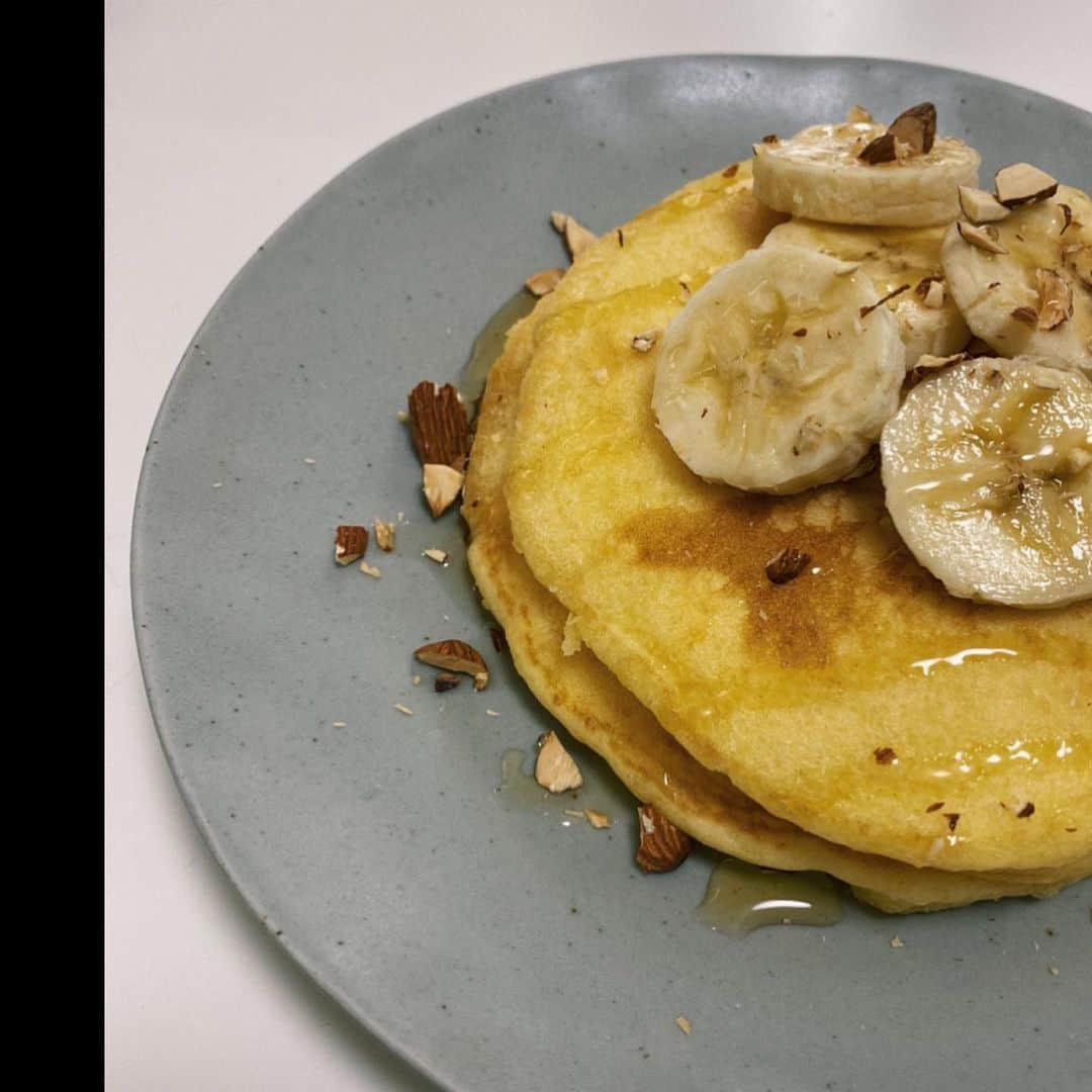 市野莉子さんのインスタグラム写真 - (市野莉子Instagram)「久しぶりにホットケーキが食べたくて🥞 #グルテンフリー のホットケーキミックス！ KALDIで買ったよ〜 甘いもの食べたい時に良いね〜😚 . #りかりこ #パンケーキ#ホットケーキ #グルテンフリー#KALDI#カルディ #おうちカフェ#ランチ」7月28日 18時22分 - riko_ichino