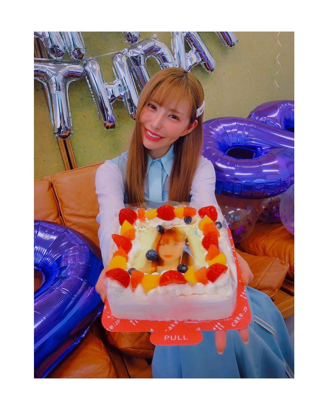 のインスタグラム：「😆」