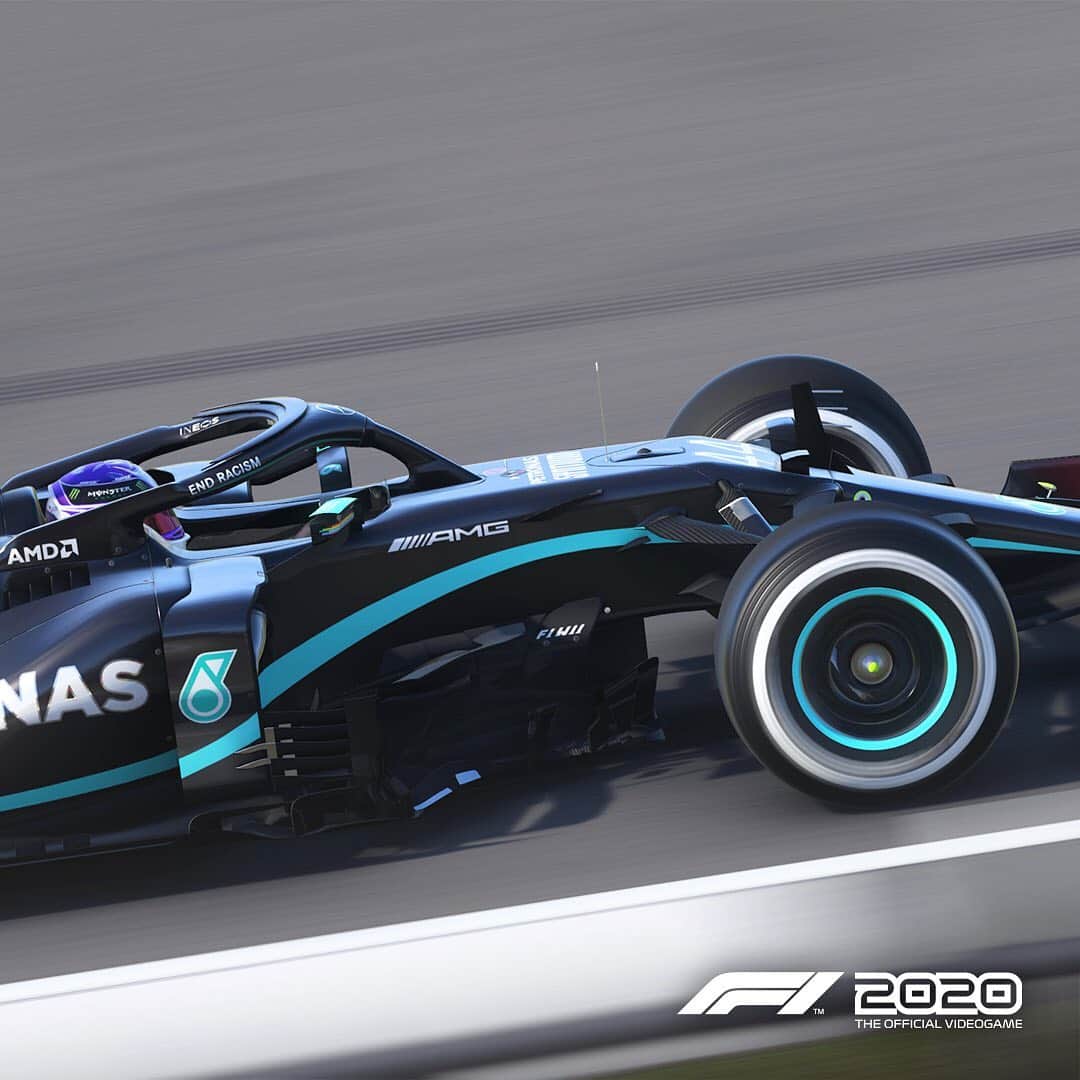 MERCEDES AMG PETRONASさんのインスタグラム写真 - (MERCEDES AMG PETRONASInstagram)「The black W11 is coming to @formula1game 🖤🥰 Out NOW on PC, and coming to Xbox and PS4 later this week! Hit that ❤️ button if you can't wait to take W11 for a drive 👊」7月28日 18時39分 - mercedesamgf1