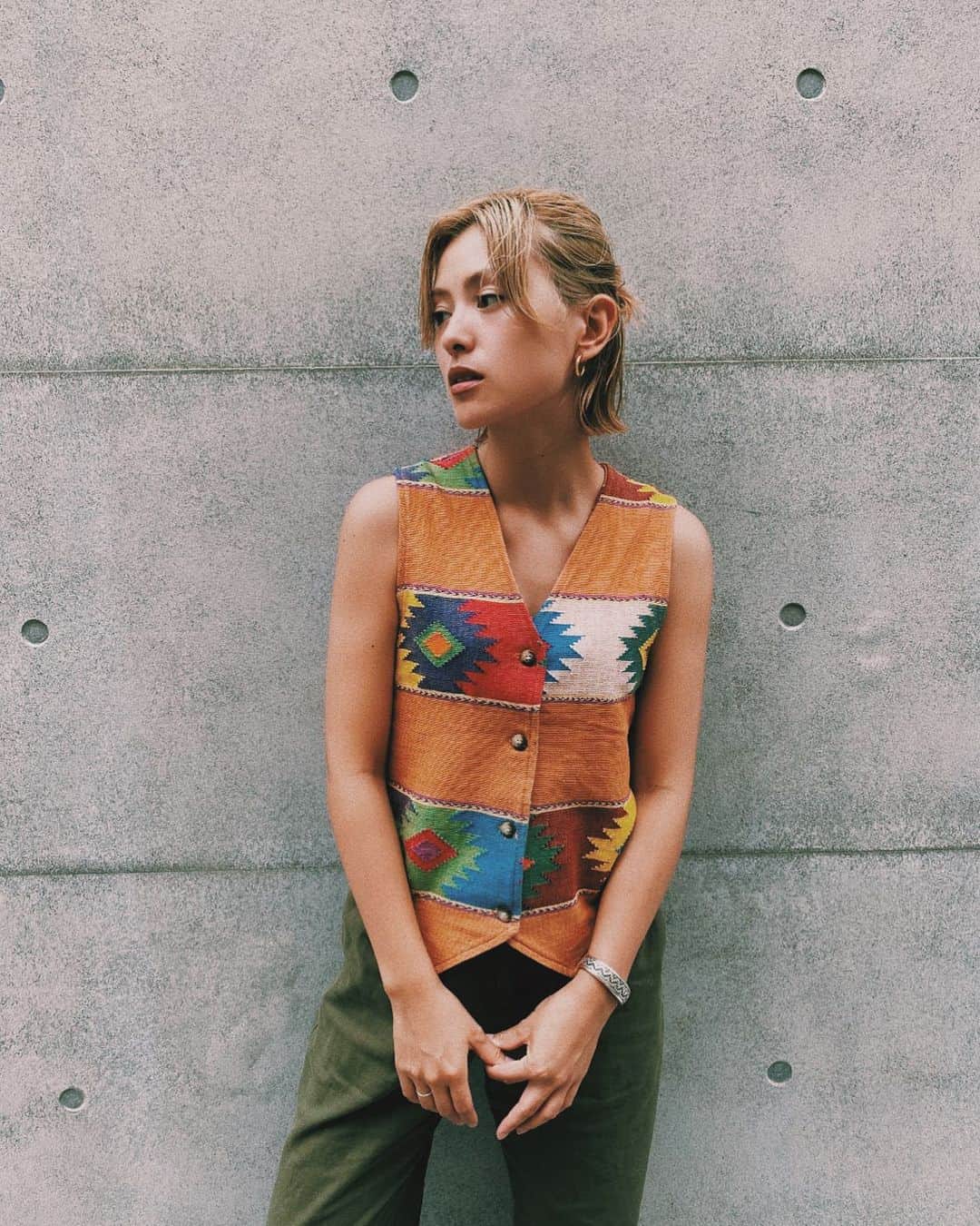 国枝洋子のインスタグラム：「久しぶりに服載せてみました👗  相変わらず古着がスキです🍃  #vintagefashion #古着コーデ  #ootd #coordinate」