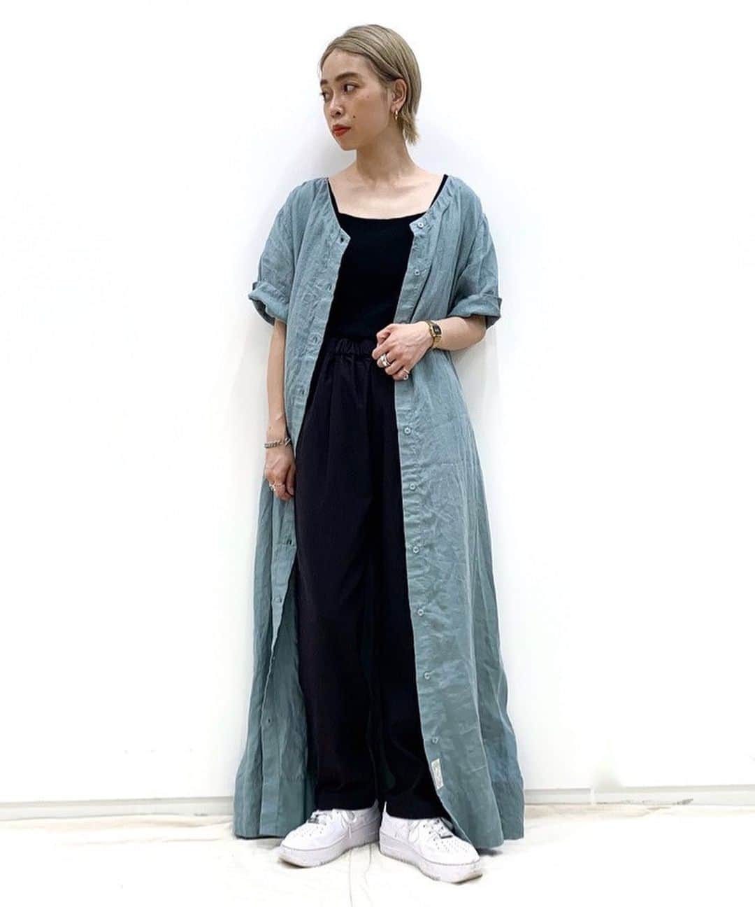 ［.st］ / ドットエスティさんのインスタグラム写真 - (［.st］ / ドットエスティInstagram)「【STAFF SNAP】今売れているのはコレ！﻿ 最新「ワンピース」ランキング TOP5﻿🏆 ﻿ ————————————————————————  ①#studioclip  リネンブレンドシャンブレーワンピース(品番2873264)  ②#studioclip  みんなでつくった100日のサマーワンピース（品番2888767）  ③#globalwork  リラックス美人フレンチスリーブワンピ（品番884066）  ④#globalwork  2WAYサテンキャミワンピース（品番888596）  ⑤#studioclip  マルチストライプスキッパーワンピース（2867169）  画像をタップして、ショッピング🛒﻿ ﻿  ➖campaign➖﻿ ﻿ 予約アイテムがいつでもポイント2倍。﻿ 会員特典がもっとお得になりました。﻿ ﻿ 詳しくは⇩﻿ 公式アカウント @dotst_official のプロフィール欄URLから.st WEB STORE TOPページにてご覧でください🔎﻿ ﻿ ————————————————————————﻿ ﻿ #ワンピース#売れ筋 #ランキング #楽ちん #楽ちんコーデ #コーデ #トレンド #コーディネート#新作#夏コーデ #夏トレンド #スタッフ #スタッフコーデ #トレンドファッション #カジュアル #ナチュラル#カジュアルコーデ #カジュアルファッション #リラックス #dotst #ドットエスティ #adastria#アダストリア」7月28日 19時24分 - dotst_official