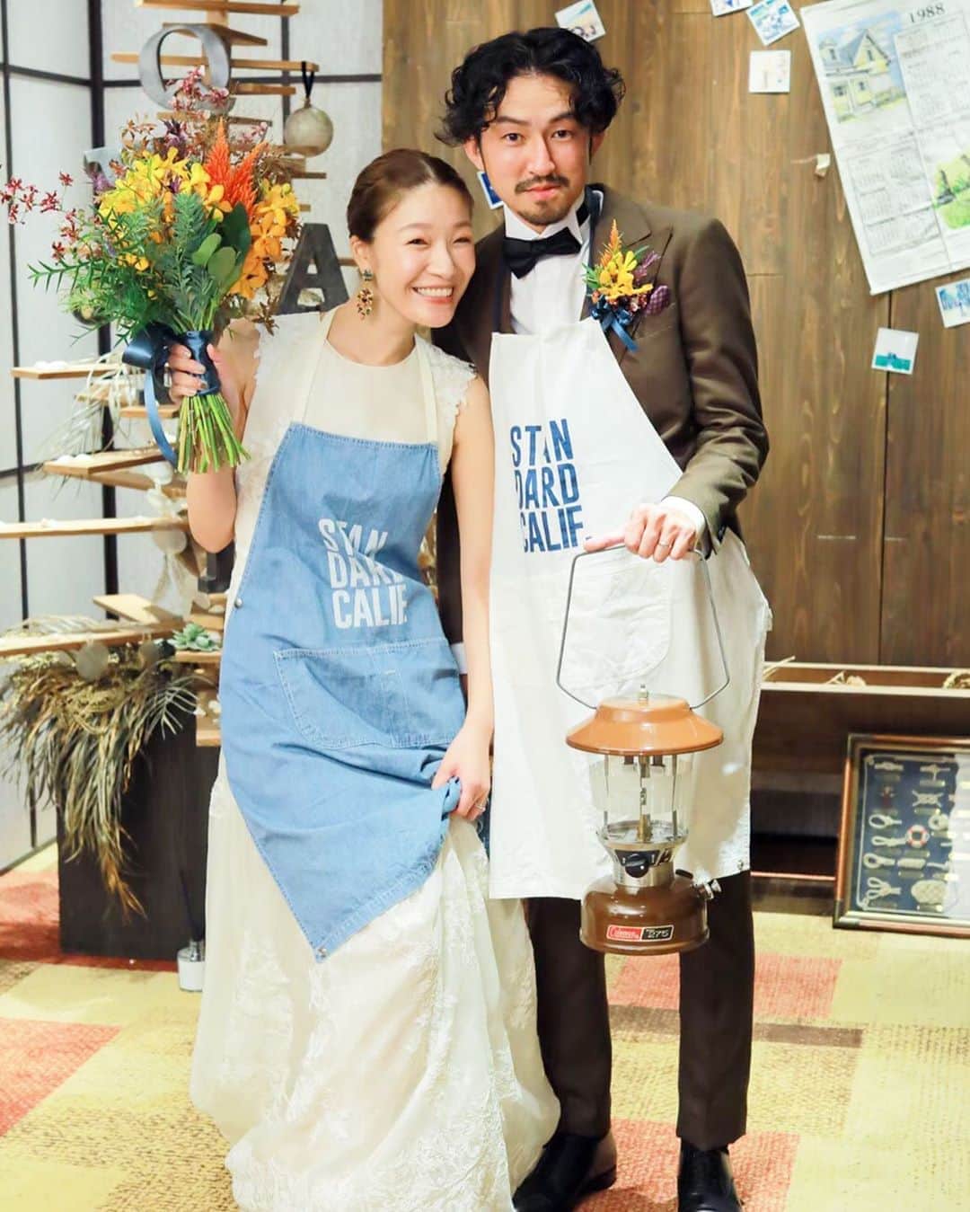 のインスタグラム：「#orbweddingreport 🕊﻿﻿﻿﻿﻿ ﻿﻿ ﻿﻿ ﻿キャンプがお好きなおふたり⛺️🍻﻿﻿ ﻿﻿ おふたりらしさを﻿ おもいっきり詰め込んだ﻿ オリジナルウェディング😋﻿ ﻿﻿ .﻿﻿﻿﻿﻿﻿ .﻿﻿﻿﻿﻿ Place: #クアンティック　様﻿﻿﻿﻿ ﻿﻿Dress: #sachinandbabi #サッチンアンドバビ﻿﻿ Shop: @juno_wedding﻿﻿﻿﻿ ﻿﻿﻿﻿﻿﻿ 𓇼お問い合わせ𓇼﻿﻿﻿﻿﻿﻿ ☎ 0120-790-479﻿﻿﻿﻿﻿﻿ 公式LINE@ ﻿﻿﻿﻿﻿﻿ @orb_wedding(@マーク含みます)﻿﻿﻿﻿﻿﻿ ﻿﻿﻿﻿﻿﻿ ﻿﻿﻿﻿﻿﻿ #orb_wedding #結婚式場見学 #パーティレポート #プレ花嫁 #日本中のプレ花嫁さんと繋がりたい #式場探し #ドレス探し #結婚式準備 #福岡結婚式場　#福岡花嫁 #福岡プレ花嫁 #juno_weddingdress #MARCHESA #weddingdress #juno_tenjin #キャンプウェディング #campwedding」