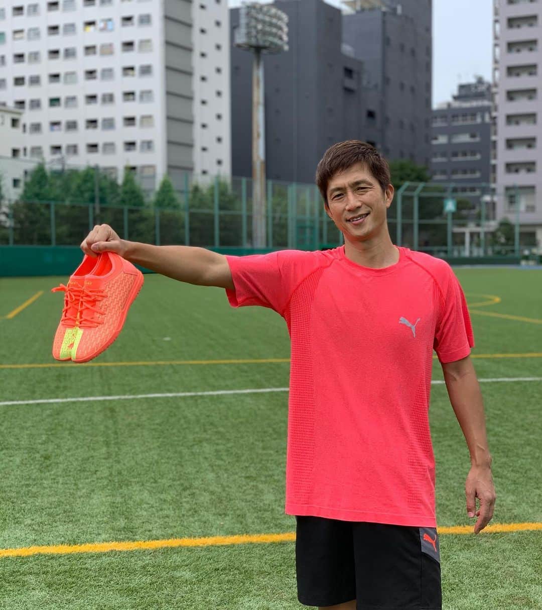のインスタグラム：「. PUMA フューチャーTT👟 . 久しぶりのサッカー⚽️ 点決めといた⚽️w . でも、バテバテ💦💦 . #puma #フューチャー #トレーニングシューズ #soccer #バテバテ #日頃から体は動かしておかないとね #💦」