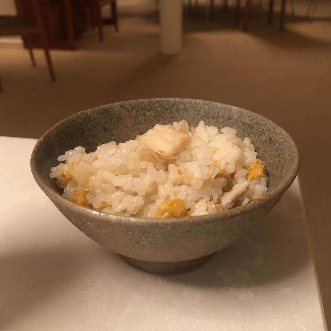 行正り香さんのインスタグラム写真 - (行正り香Instagram)「北海道の帆立をいただき、豆アジを見つけたのでフライ、帆立ごはんにしました。お野菜はキャベツとにんじんの酢の物、あとは水菜のお吸い物に。さ、韓流ドラマ・トッケビを見よう。#rikayukimasa #カラオケenglish #行正り香 #金曜日17:00-アメリカンミートインスタライブ #夏の英語講座ライブ日曜日10:00-です(^^)See you soon」7月28日 20時05分 - rikayukimasa