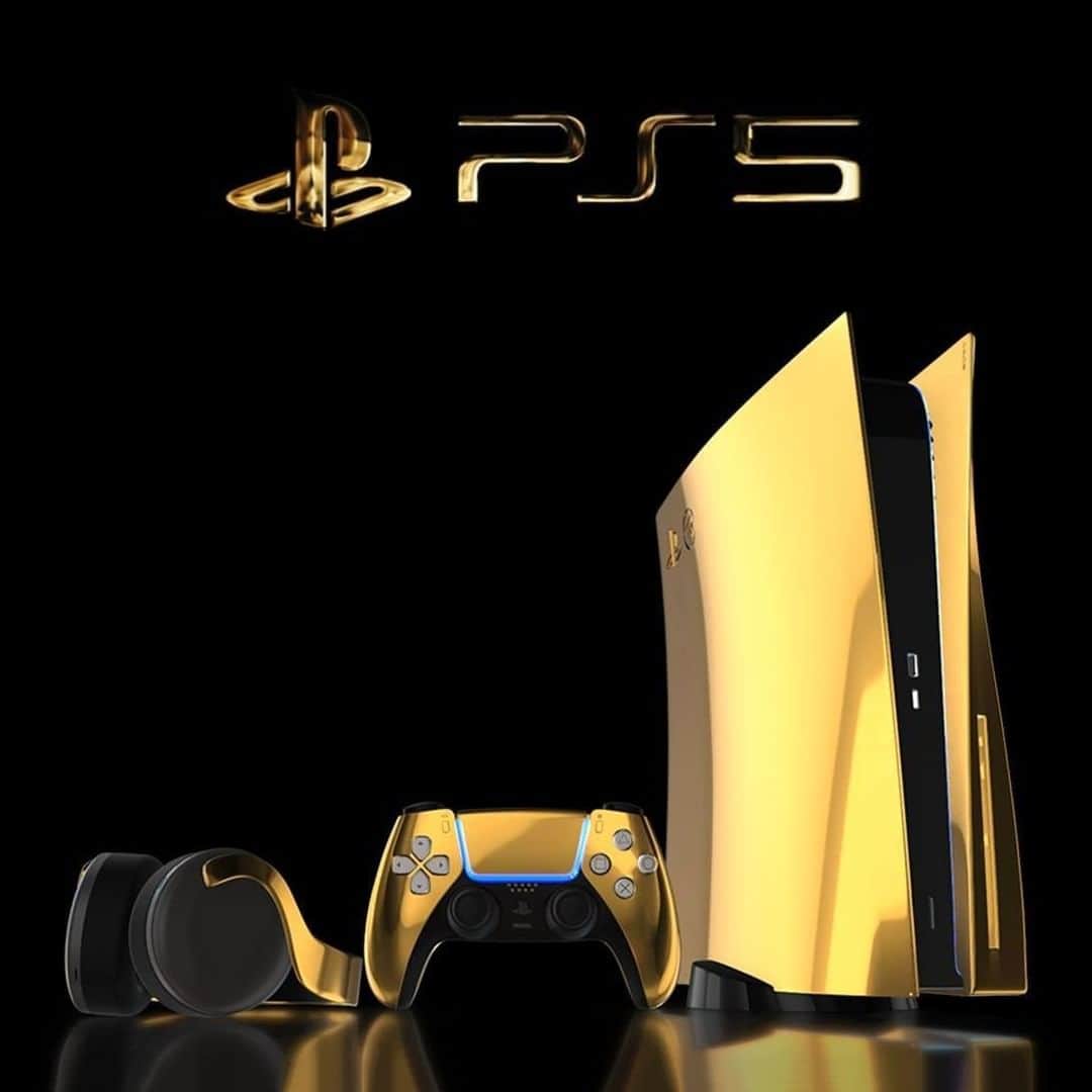 HYPEBEASTさんのインスタグラム写真 - (HYPEBEASTInstagram)「@hypebeastgaming: Ahead of the official release of the @sony PlayStation 5, London-based luxury customization brand @trulyexquisite1 has now revealed a 24K Gold take on the next-gen console. Set to come complete with a matching headset and controller, the upgrades also come in Platinum and 18K Rose Gold options and see the precious metals take over the white panels found on the PS5. Head to the link in our bio for more details.⁠ Photo: Truly Exquisite」7月28日 20時40分 - hypebeast