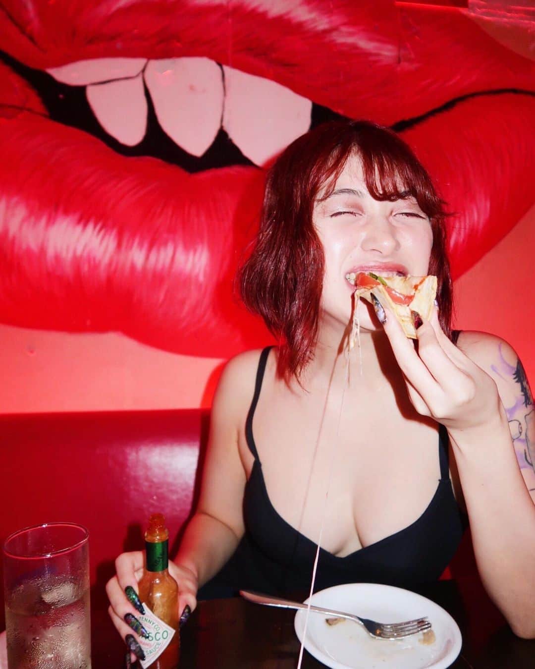 うららか麗さんのインスタグラム写真 - (うららか麗Instagram)「ｗｏｎｄｅｒ　ｋｉｓｓ #うららか麗　#jav #fetishportrait #foodporn」7月29日 6時49分 - _urara_uraraka