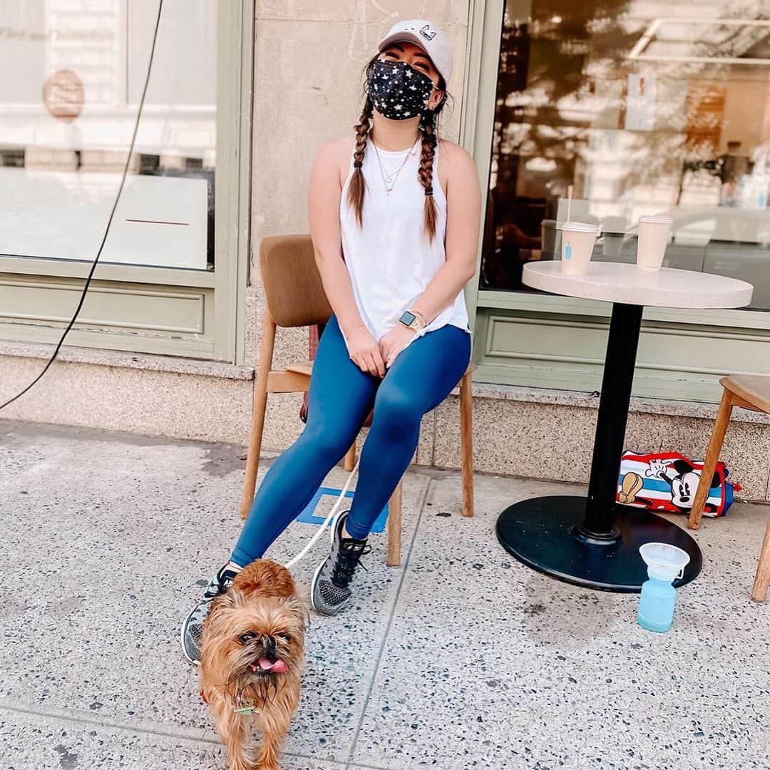 Blue Bottle Coffeeさんのインスタグラム写真 - (Blue Bottle CoffeeInstagram)「Mask? Check. Coffee? Check! Masks are required at all Blue Bottle cafes for ordering and pickup. We can’t wait to see you in your gorgeous mask. See link in bio to order from one of our cafes with our iOS app. 📸 @eomsoo, @gebreamanuel_, @risaxu⁠⠀」7月29日 7時04分 - bluebottle