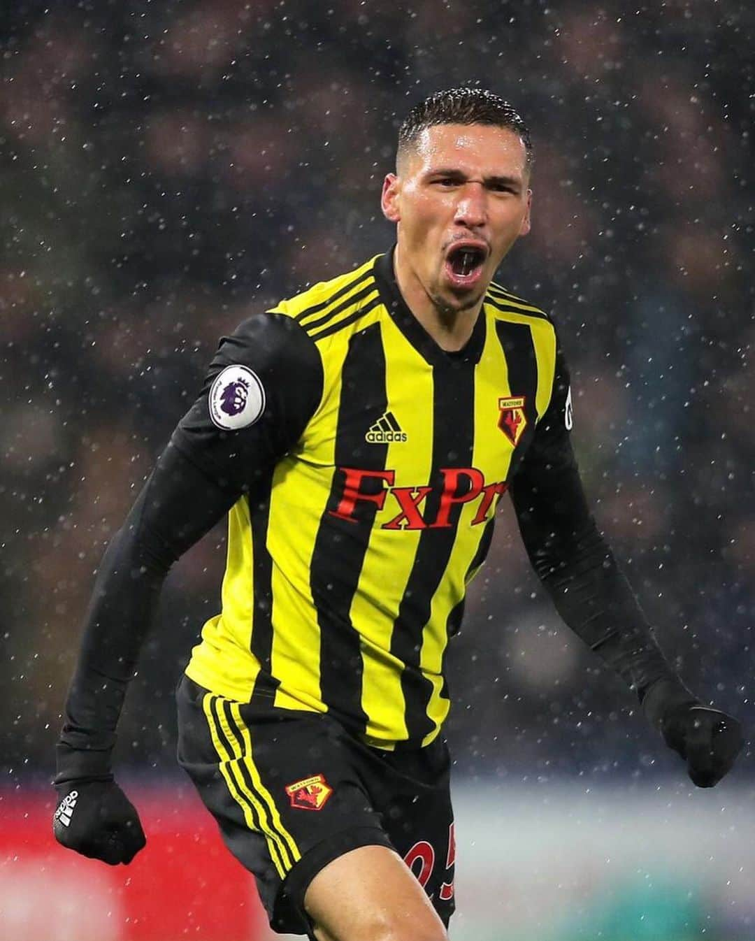 ヨゼ・ホレバスさんのインスタグラム写真 - (ヨゼ・ホレバスInstagram)「For now I would like to say thank you and wishing @watfordfcofficial all the best for the future but it was time for me to say good bye after all what happen ,of course I’m not happy to end it like that how it was but to be honest I feelt left out of everything not to help the team !(and no I wasn’t injured and no my legs are not gone ,Absolut in shape and yes I’m 36 and still do more then younger once’s ) It was hurting to make this decision because I love football to much and not being involed in something what you love hurts . Maybe I’m the least affected on that now and feel for my old teammates and the club the fans ,my supporter and everyone who is involed in the club that it came to the end of the season like that to go down. For the club I really wish Watford all the best for the future  And for me personal is time for a new challenge .」7月28日 23時07分 - josecholevas