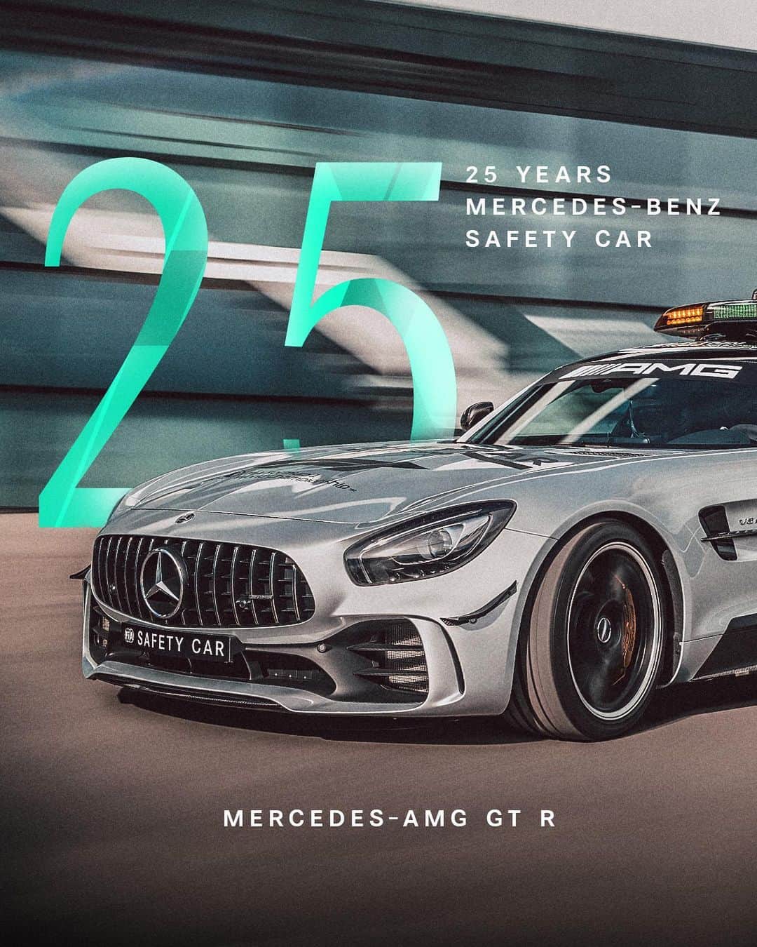 メルセデス・ベンツさんのインスタグラム写真 - (メルセデス・ベンツInstagram)「[Kraftstoffverbrauch kombiniert: 12,4 l/100 km  CO₂-Emissionen kombiniert: 284 – 282 g/km  mb4.me/DAT-leitfaden  Mercedes-AMG GT R]  The F1 Safety Car, explained! The Mercedes-AMG GT R is the fastest Official FIA F1 Safety Car ever, featuring the latest high-end automotive and data management technology. ⚡️ #DrivingInnovation #MercedesAMG #BerndMaylaender」7月28日 23時09分 - mercedesbenz