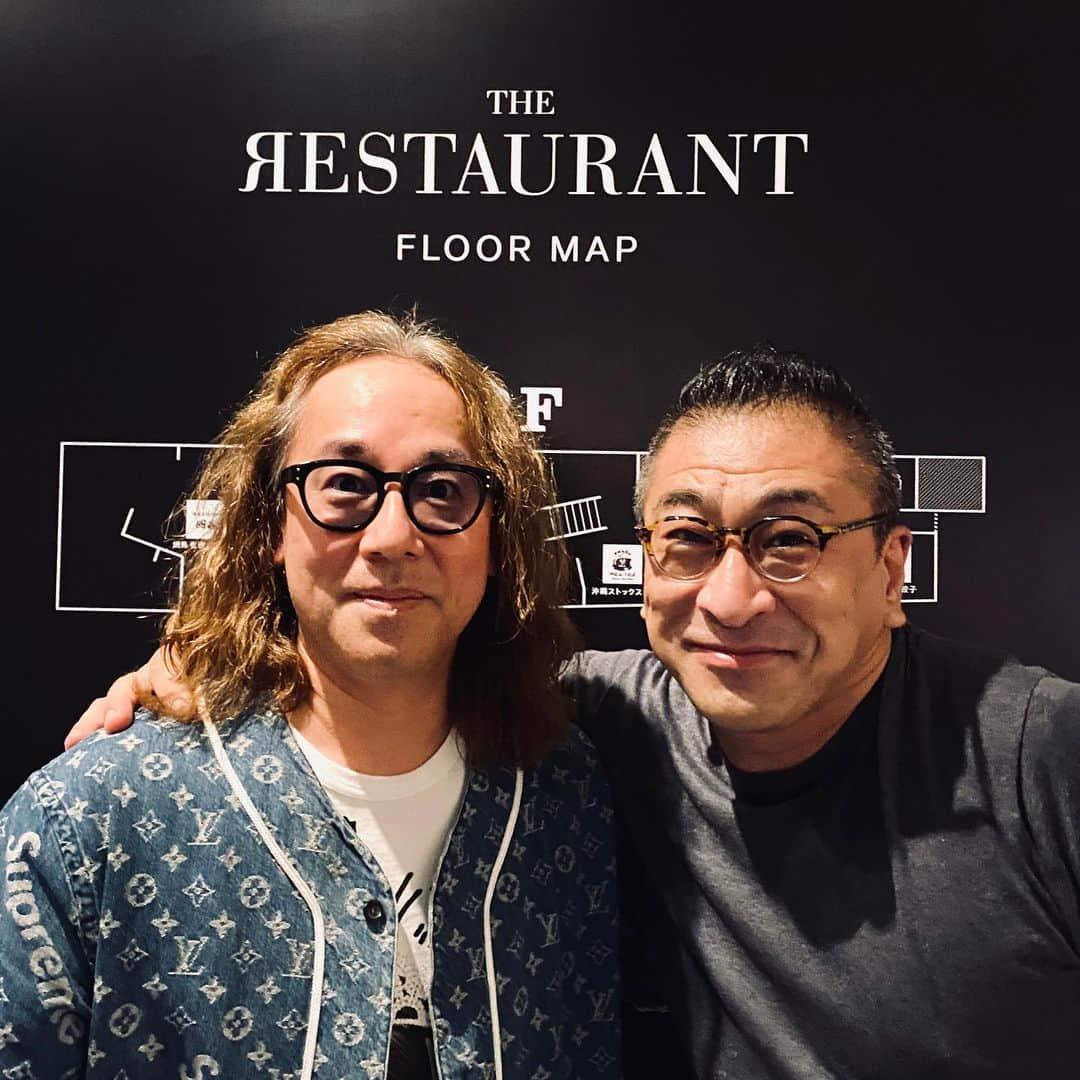 片山正通さんのインスタグラム写真 - (片山正通Instagram)「井上盛夫さん率いるSalt Group が全体プロデュースした “ EAT PLAY WORKS ”を見学に！「 食べて遊んで仕事して」がコンセプトのこの施設は新しい時間の過ごし方の提案が詰まってます。井上さん桑田さんご案内ありがとうございました。久しぶりに森田泰通とばったり*\(^o^)/*。相変わらずギラギラキラキラ！ 森ちゃんまたすぐね〜*\(^o^)/*。  Visited "EAT PLAY WORKS" produced by Salt Group led by Morio Inoue!  The "eat, play, and work" concept is filled with suggestions for new ways to spend time.  Inoue-san and Kuwata-san, thank you for showing me around.  I ran into Yasumichi Morita, It’s been a while since I met him last time *\(^o^)/*. He is Gira Gira and Kira Kira as ever! Mori-chan see you around soon~  *\(^o^)/*.」7月28日 23時50分 - masamichi_katayama