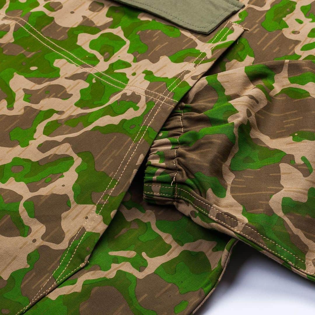 パブリッシュブランドさんのインスタグラム写真 - (パブリッシュブランドInstagram)「Cruz - overcast camo anorak, oversize front pouch pocket, and an adjustable elastic drawcord at the side seam.  . . . . #publishbrand #todayfortomorrow #anorakjacket #camouflage」7月29日 0時17分 - publishbrand