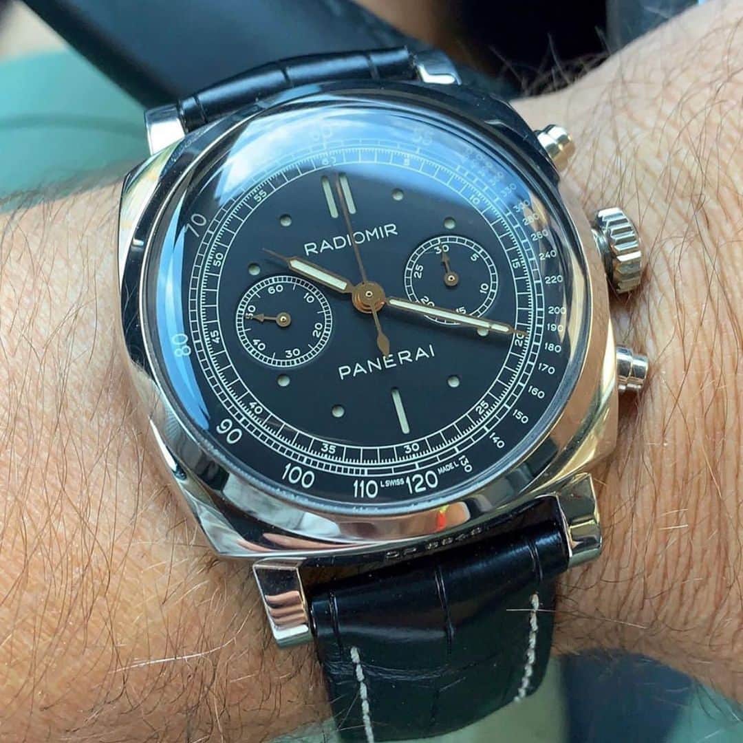 パネライのインスタグラム：「It’s not for everyone. But the #Panerai #PAM520 is definitely a beauty. This Radiomir 1940 model features a 45mm White Gold case and is powered by a gorgeous Minerva Chrono movement that is visible through the clear sapphire case back. This model was limited to only 100 pieces. So congrats to @palenkovich on the acquisition.  #paneraicentral」