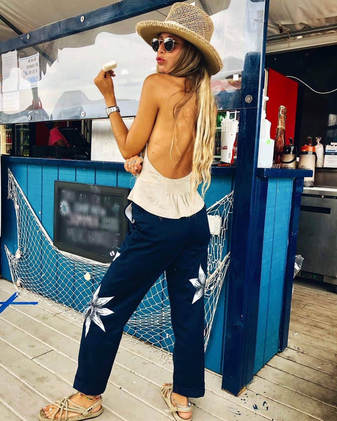 freepeopleさんのインスタグラム写真 - (freepeopleInstagram)「@pamelatick in the Bella Halter and Lily Boyfriend Pants. #FPYourWay」7月29日 1時01分 - freepeople