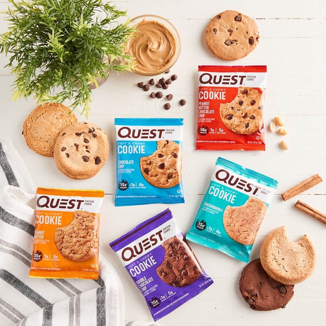 questnutritionさんのインスタグラム写真 - (questnutritionInstagram)「New look, same taste, yummy vibes! 😋😍 Enjoy soft & chewy Chocolate Chip, Peanut Butter Chocolate Chip, Peanut Butter, Double Chocolate Chip, & Snickerdoodle! What do you think of our bakingly fresh style? 😎 • Each cookie has 15-16g protein, 4-5g net carbs, & 1g or less sugar. 🍪🍪🍪 #OnaQuest #QuestNutrition #QuestCookie」7月29日 2時47分 - questnutrition
