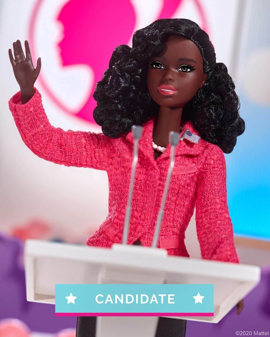 バービーさんのインスタグラム写真 - (バービーInstagram)「​From the polls to the podium, #Barbie knows that girls are made to lead. The Barbie Campaign Team set features four diverse dolls that inspire girls to see themselves in the roles that make up a winning campaign: Candidate, Campaign Manager, Fundraiser and Voter. #Barbie2020 #YouCanBeAnything」7月29日 3時00分 - barbie