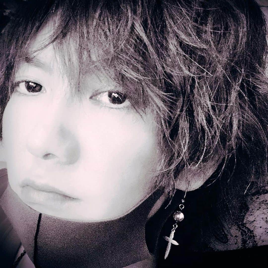 鋲のインスタグラム：「GOOD NIGHT☆」