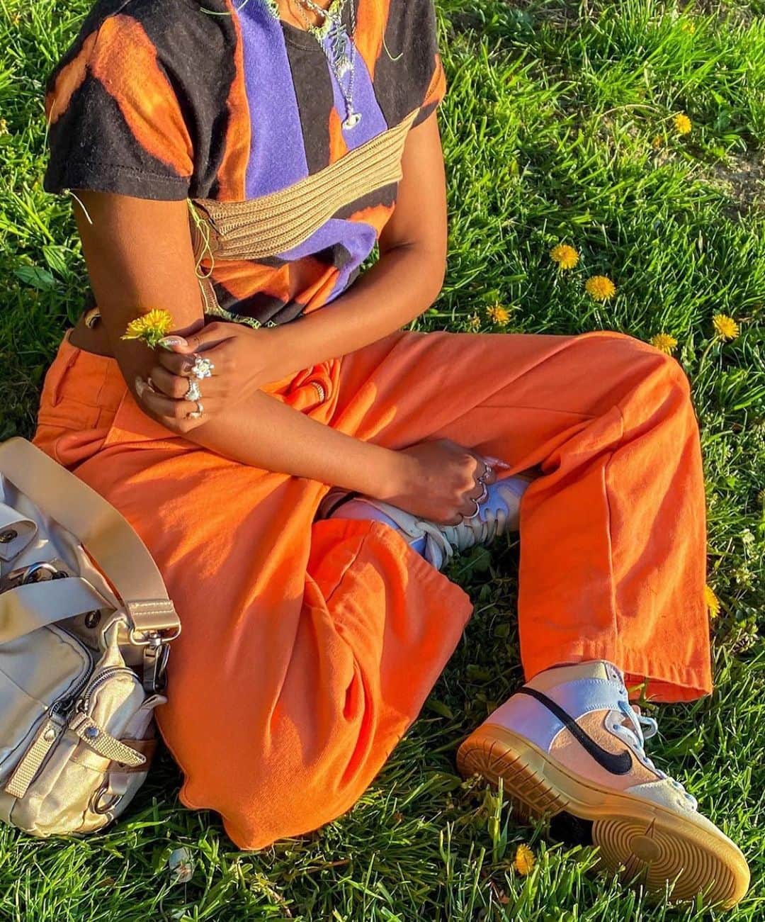 ジョージジーナ&ルーシーのインスタグラム：「DETAILS - @isthisfate without Zoomy - Havanna Beige 🧡 #gglsquad #georgeginalucy #staystrong」