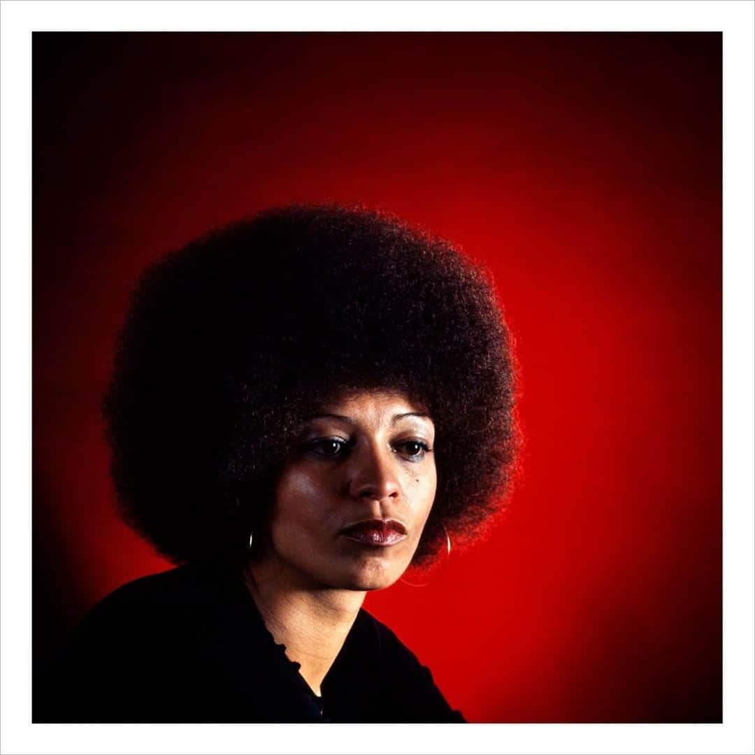 Magnum Photosさんのインスタグラム写真 - (Magnum PhotosInstagram)「“You have to act as if it were possible to radically transform the world. And you have to do it all the time.” - Angela Davis ⁠ .⁠ @philippe_halsman_official's famous 1973 portrait of American political activist Angela Davis, featured on her @TIME cover, is available to purchase for just $100.⁠ .⁠ Solidarity, the July Magnum Square Print Sale, in support of the @naacp and in collaboration with @voguemagazine, is live until Sunday.⁠ .⁠ Build your photography collection with this unique opportunity to purchase signed or estate-stamped prints by over 100 of the world’s leading photographic artists for $100, with Magnum photographers and Vogue both donating 50% of their proceeds to National Association for the Advancement of Colored People (@naacp), the longest-running, and largest civil rights organization in the United States.⁠ .⁠ Link in bio to see the full selection.⁠ .⁠ PHOTO: American political activist Angela Davis. Photographed by Philippe Halsman for the cover of her autobiography. USA. 1973.⁠ .⁠ © @philippe_halsman_official/#MagnumPhotos⁠ ⁠ #MAGNUMSQUARE #AngelaDavis #Solidarity #printsale」7月29日 4時01分 - magnumphotos