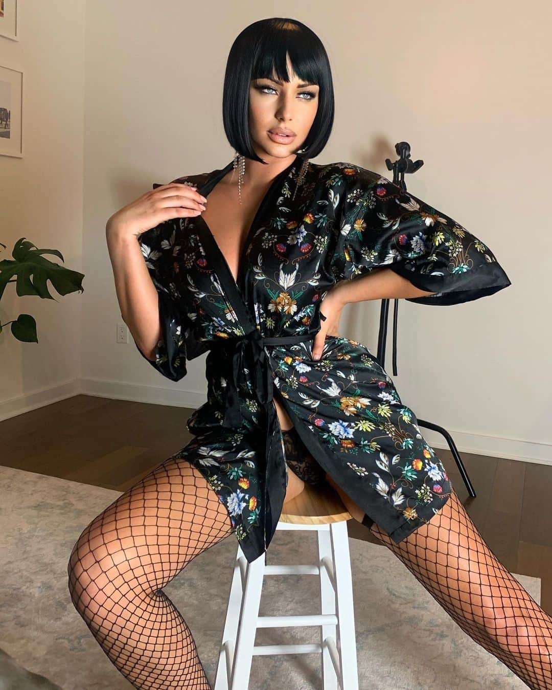 ロリン・ヨークのインスタグラム：「we love a good brunette moment」