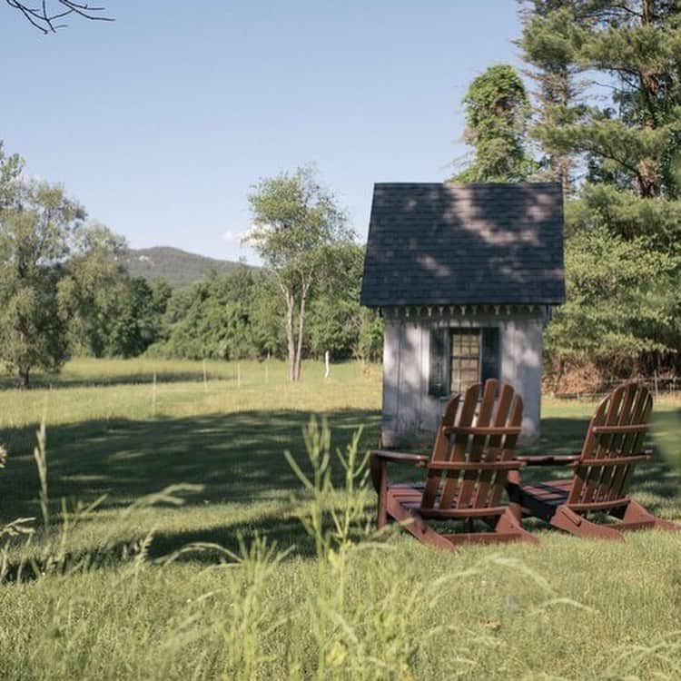 レスリー・フェラさんのインスタグラム写真 (レスリー・フェラInstagram)「If you want a safe getaway