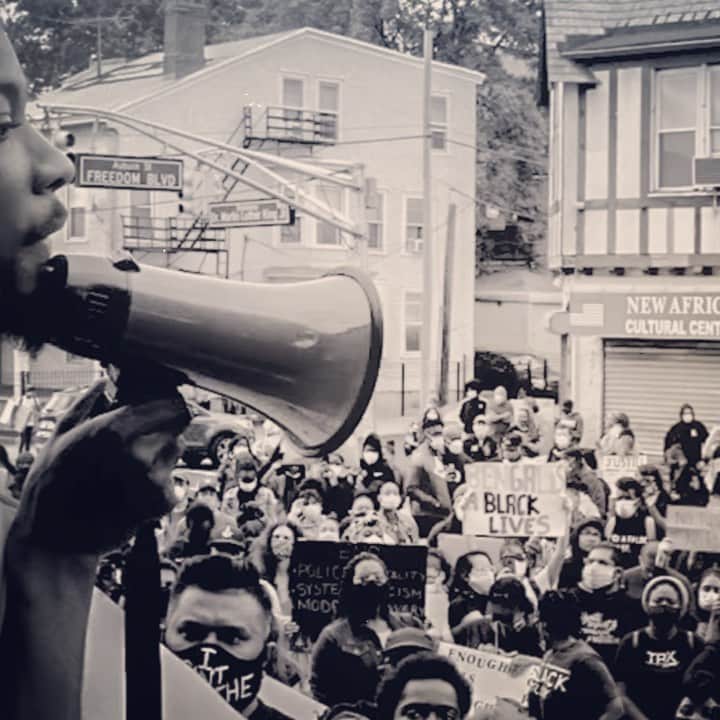 エイコンのインスタグラム：「#aintnopeace」