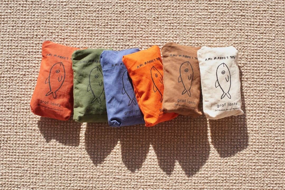 グラフ&ランツのインスタグラム：「The name "Ami" we chose for our new market bags means "net" in Japanese, as inspired by the Japanese fish markets. Which color do you think you'll snag first?」