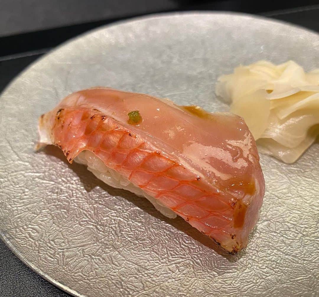 キンバリー・アン・ウォーテマス・ティアムシリのインスタグラム：「Still thinking about last nights dinner..☺️✨」