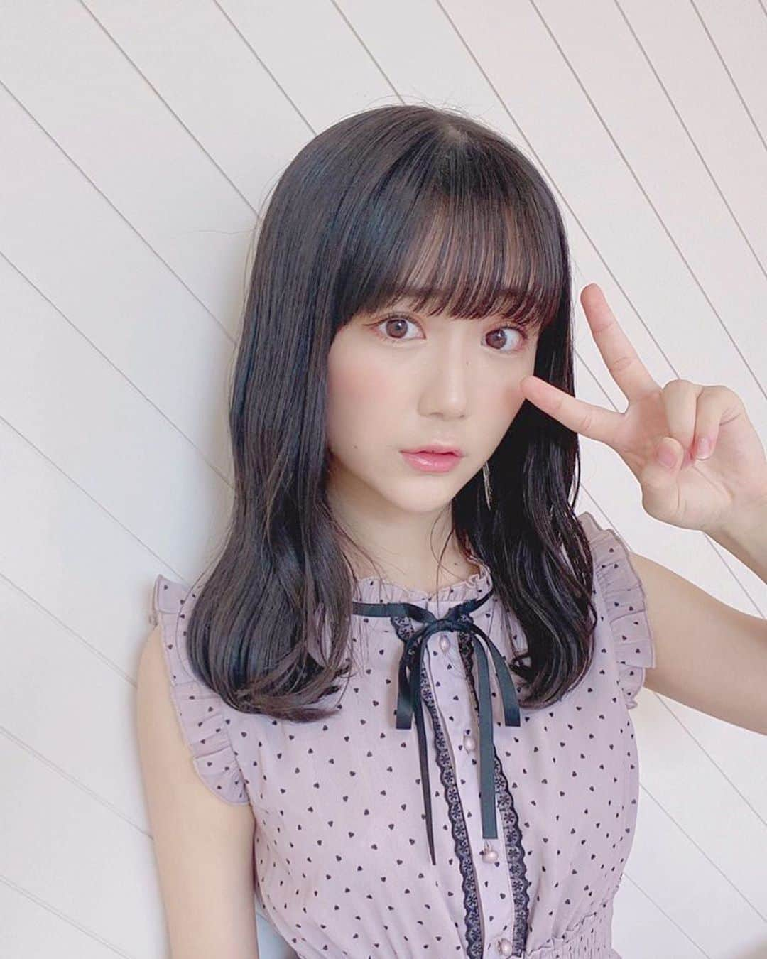 阿部夢梨さんのインスタグラム写真 - (阿部夢梨Instagram)「本日遂に18歳になりました。﻿ ﻿ ﻿ 自分が決めた道を信じて﻿ “まっすぐ“に﻿ これからも進んでいきます！﻿ ﻿ いつも支えてくれてありがとう！﻿ これからも見守っていてください︎❤︎︎」7月29日 8時17分 - yumeri_abe.official