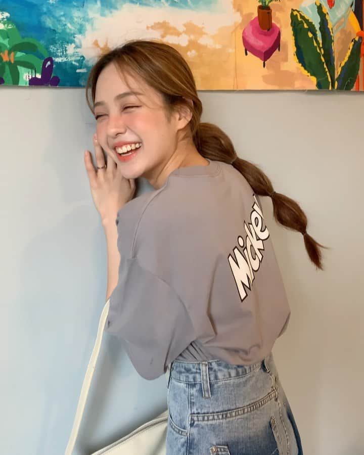 Chuuのインスタグラム：「비가 많이 오지만 오늘도 힘내여 모두💛」
