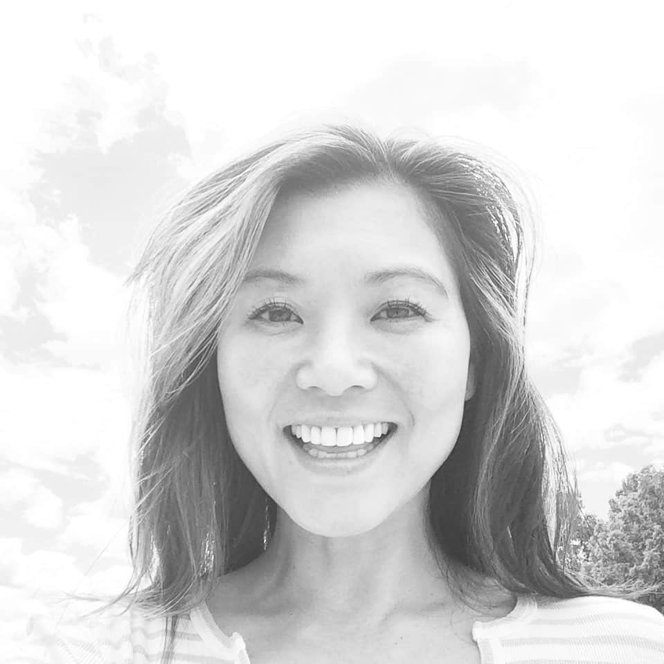 イナキョウコのインスタグラム：「#challengeaccepted @sherisracin I am proud to know and learn from so many kind, powerful, empathetic, wise and beautiful women. You inspire me to be better than I am today. 💕」