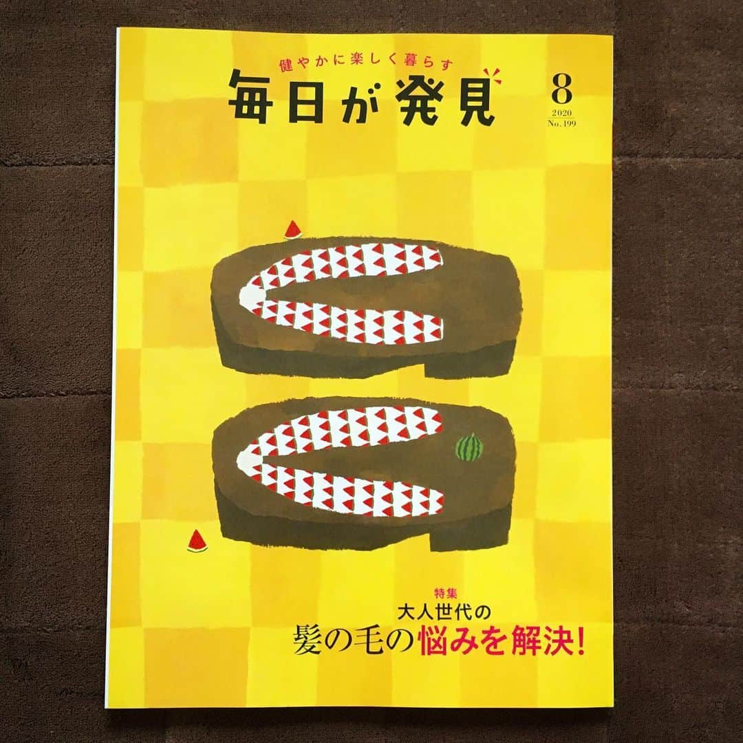 妹尾香里のインスタグラム：「毎日が発見8月号です！ 下駄です！スイカ柄です🍉！  今年はまだスイカ食べてません(｡-_-｡) 去年は謎の熱が1ヶ月ほど続き食欲なくて、ひたすらスイカを食べてました…辛かったなー  #スイカ #watermelon」