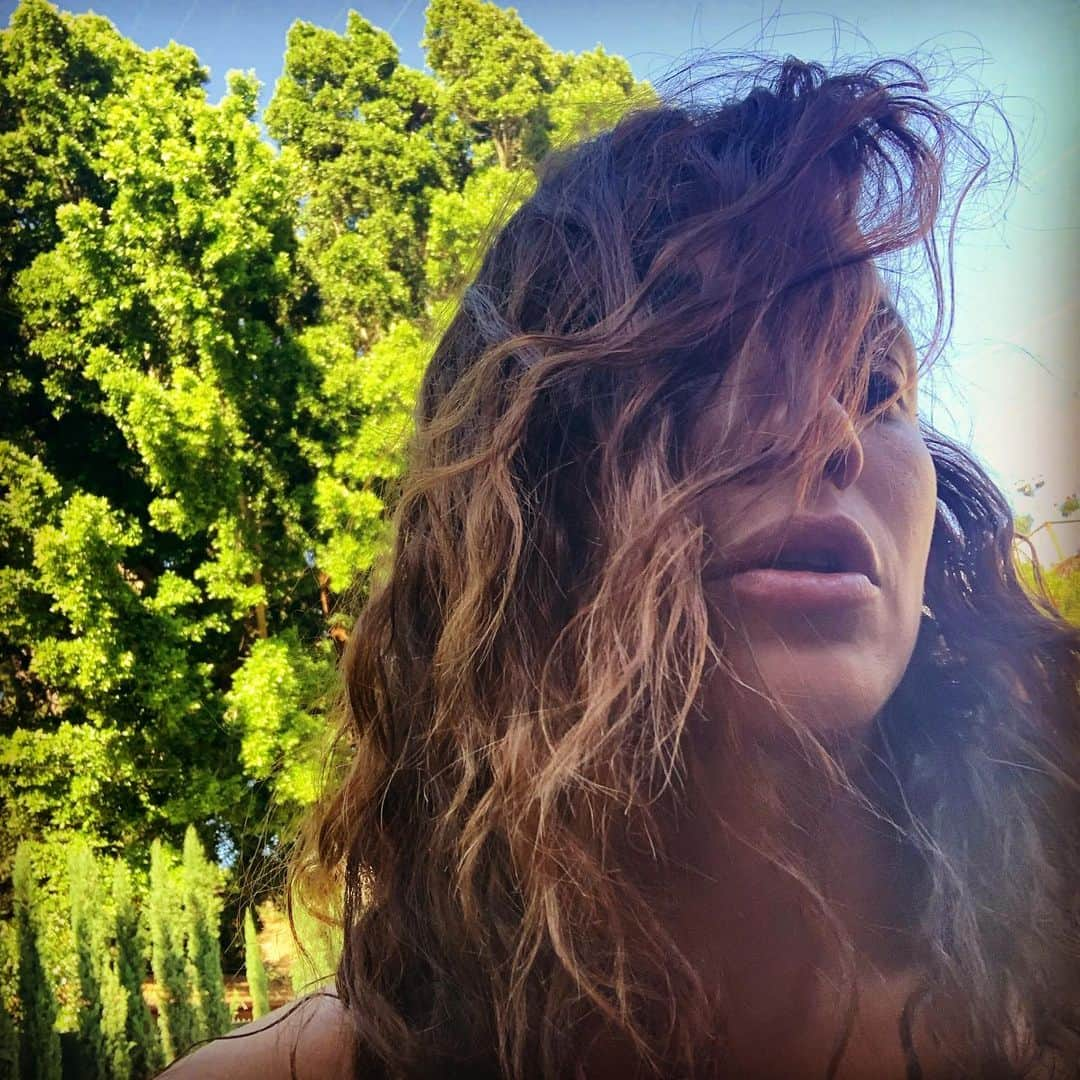 ダニア・ラミレスさんのインスタグラム写真 - (ダニア・ラミレスInstagram)「I am as you are... #daniacs」7月29日 10時54分 - daniajramirez