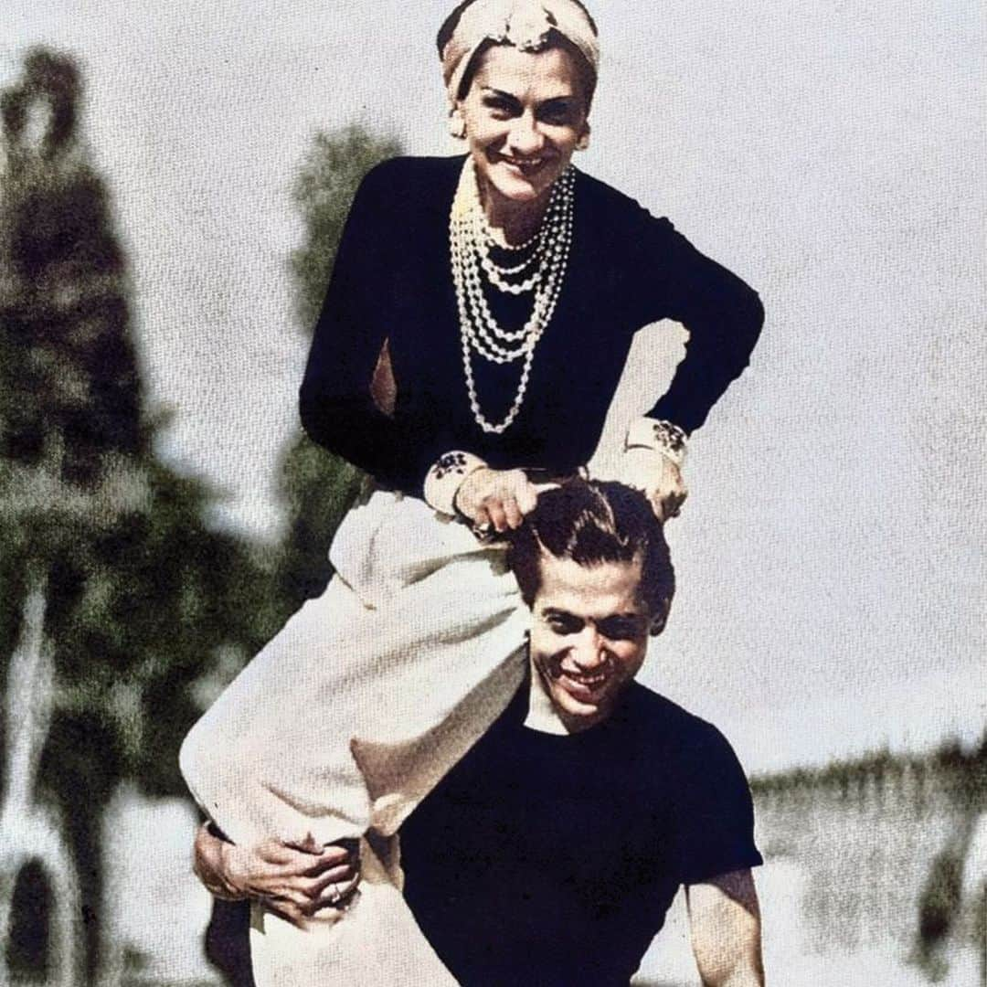 シャネルさんのインスタグラム写真 - (シャネルInstagram)「Gabrielle Chanel shared a lifelong friendship with dancer and choreographer Serge Lifar, who considered her his artistic godmother. Step into the story of Gabrielle Chanel and the pioneers of modern dance, watch the latest episode of Inside CHANEL on IGTV.  #InsideCHANEL #GabrielleChanel」7月29日 17時04分 - chanelofficial