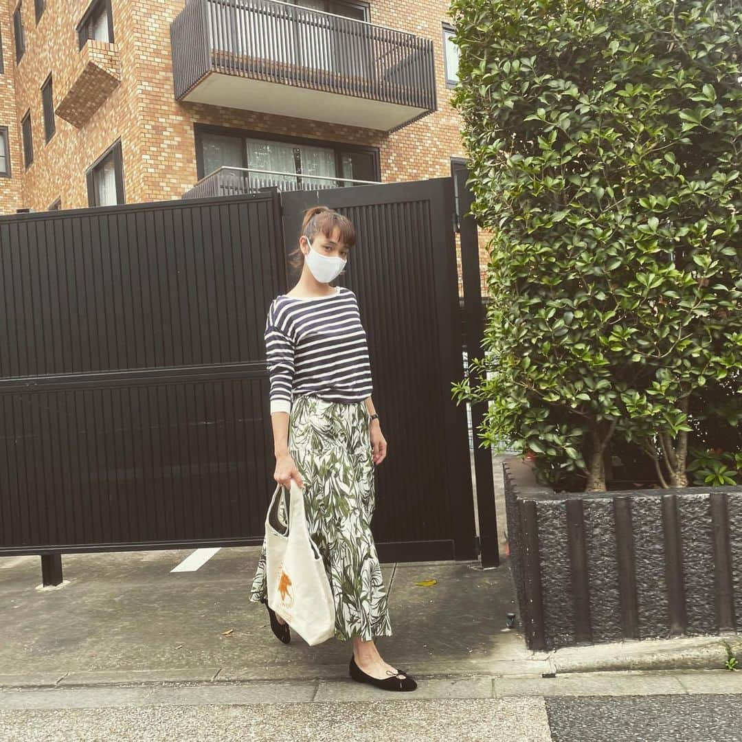 竹下玲奈さんのインスタグラム写真 - (竹下玲奈Instagram)「tops......,. #n.jam skirt......,. @cadune_official  shoes..... @daniella_and_gemma  スタイリスト木津氏コラボシューズ bag......,. @huntingworld_official」7月29日 17時05分 - renatakeshita