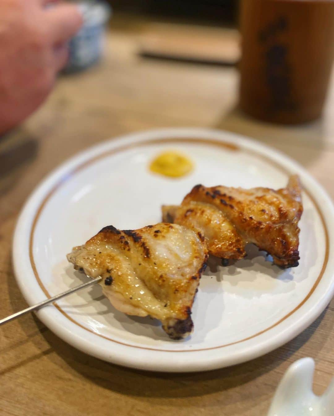 工藤ジェニファー茉侑さんのインスタグラム写真 - (工藤ジェニファー茉侑Instagram)「美味しいご飯のためならどこへでも行く🥺💕  神楽坂の文ちゃんはずっと行ってみたかった焼き鳥屋さん😋軽く寄っただけだけど雰囲気楽しめたし良かった😇💕  #yakitori #やきとり　#焼き鳥　#焼き鳥屋 #居酒屋 #神楽坂　#神楽坂グルメ #神楽坂カフェ #牛込神楽坂 #飯田橋グルメ #飯田橋　#東京レストラン　#izakaya #b級グルメ #kagurazaka #winestagram #グルメ好きな人と繋がりたい #グルメスタグラム #グルメ女子　#グルメ部　#makeup #makeuplover #japanesefood #japanfoodie #japanfood #tokyofoodie #tokyofashion #サロンモデル　#サロモ　#撮影依頼募集中」7月29日 11時42分 - jennifermayu_s