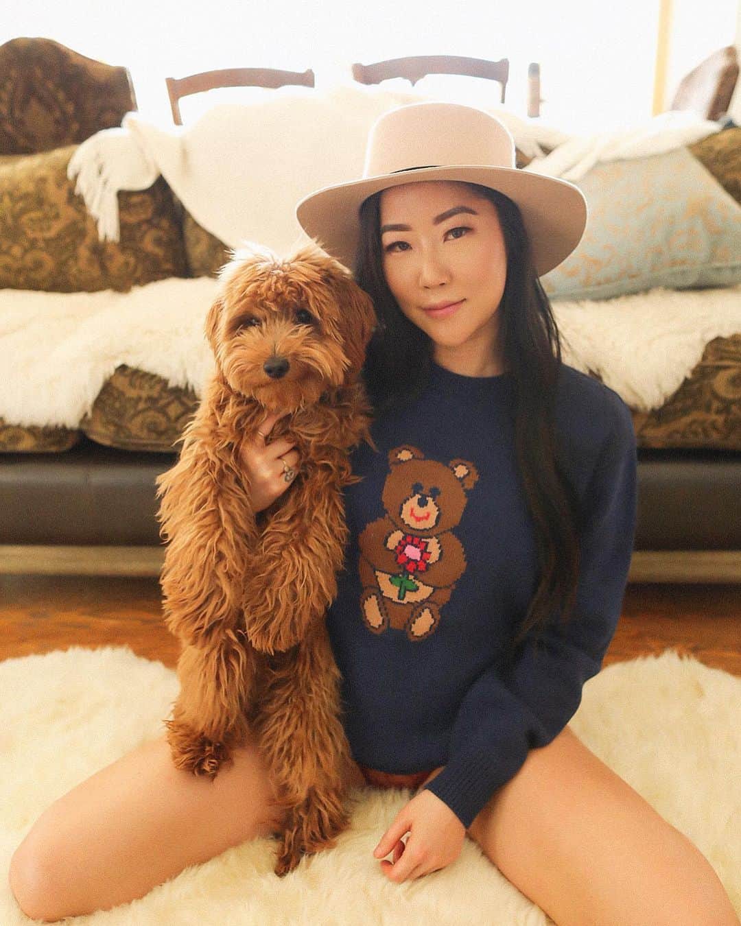 GODDESS OF LOVEのインスタグラム：「He’s my Dawg, my Dood, my Pawtner. He can be an energy sucker, but I don’t think that’s his intention, lol. It’s up to me to give what I can and to use my energy wisely. As humans we must learn to give and receive in flow. It’s like breathing, inhaling and exhaling, no one is better than the other. Give freely with grace, and without expectations; receive with love and gratitude, knowing that you are worth it. ❤️」