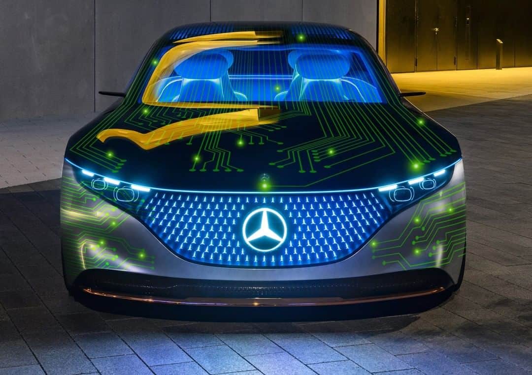 Mercedes-Benz Thailandさんのインスタグラム写真 - (Mercedes-Benz ThailandInstagram)「พลิกโฉมวงการยานยนต์ระดับโลก!   เมื่อ Mercedes-Benz ร่วมมือกับ NVIDIA เพื่อพัฒนาระบบขับขี่อัตโนมัติในอนาคต     เป็นที่แน่นอนว่า Mercedes-Benz ได้แสดงออกถึงความมุ่งมั่นที่จะพัฒนาเทคโนโลยียานยนต์แห่งอนาคต และได้จับมือร่วมกับบริษัทซอฟต์แวร์ชื่อดังระดับโลกอย่าง NVIDIA  เพื่อสร้างระบบคอมพิวเตอร์และโครงสร้างพื้นฐานคอมพิวเตอร์ AI ในรถยนต์ และจะนำมาใช้กับรถที่ผลิตตั้งแต่ปี 2024 เป็นต้นไป ซึ่งระบบดังกล่าวนั้นสามารถช่วยทำให้รถยนต์แห่งอนาคตอัปเกรดซอฟต์แวร์ด้านเทคโนโลยีขับขี่อัตโนมัติได้!!     ซึ่งเป็นโครงสร้างซอฟต์แวร์แบบใหม่ที่สร้างบนแพลตฟอร์ม DRIVE ของ NVIDIA จะสามารถสั่งการทำงานของระบบขับขี่อัตโนมัติระดับสูงได้ และในอนาคตอาจจะมีระบบความปลอดภัยพร้อมกับแอปพลิเคชันที่ช่วยให้ผู้ขับขี่นั้นสะดวกสบายมากยิ่งขึ้นโดยที่ผู้ขับขี่สามารถเลือกซื้อบริการต่างๆ เพื่ออัปเกรดซอฟต์แวร์ของรถยนต์ได้ตลอดเวลาที่คุณต้องการ     ทั้งนี้ทั้ง 2 บริษัทยังร่วมกันพัฒนาระบบ AI ไปพร้อมกับแอปพลิเคชันยานยนต์ของระบบขับขี่อัตโนมัติ ซึ่งในอนาคตจะเป็นแพลตฟอร์มใหม่ๆ ที่สามารถดาวน์โหลดได้จากคลาวด์ และเป็นศูนย์กลางที่รวบรวมเทคโนโลยีต่างๆ และซอฟต์แวร์ของรถยนต์ Mercedes-Benz ในอนาคต ที่ช่วยให้คุณมีความเสถียรภาพในการเดินทางมากยิ่งขึ้น ซึ่งแพลตฟอร์มระบบขับขี่อัติโนมัติของ Mercedes-Benz คาดว่าจะเริ่มต้นใช้งานได้ราวปี ค.ศ. 2024  #TheBestOrNothing #MercedesBenz #MercedesBenzThailand」7月29日 13時00分 - mercedesbenzthailand