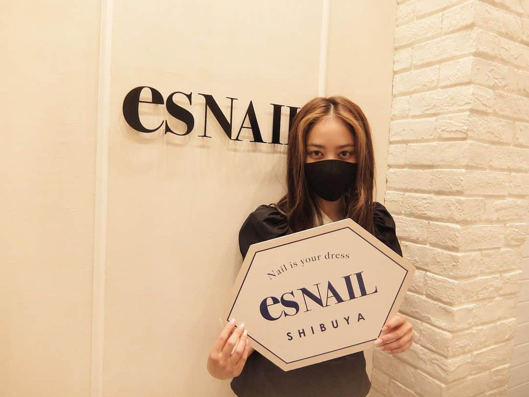 esNAILさんのインスタグラム写真 - (esNAILInstagram)「. @mariaaaa728 さん ありがとうございます♡ . . .  @esnail_shibuya @esnail_kichijoji  @esnail_omiya  @esnail_nagoya  @esnail_osaka  @esnail_fukuoka  #nail#nails#nailart#naildesign#esnail#esnail_shibuya#gelnail#ネイル#ジェルネイル#esネイル#ネイルデザイン#美甲#네일아트 #tokyo#shibuya#newnail#渋谷店#新宿店#吉祥寺店#大宮店#名古屋店#大阪店#福岡店」7月29日 13時16分 - esnail_japan