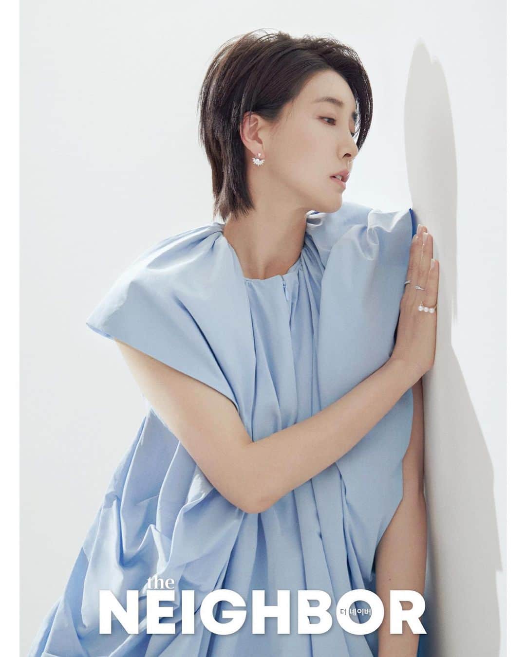 チン・ソヨンのインスタグラム：「@neighbor.magazine @mokjungwook」