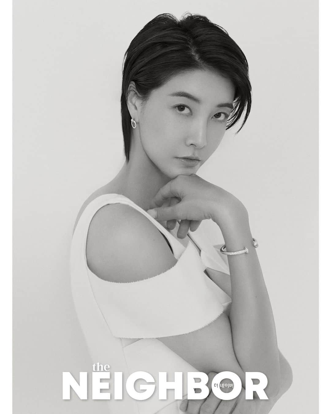 チン・ソヨンのインスタグラム：「@neighbor.magazine」