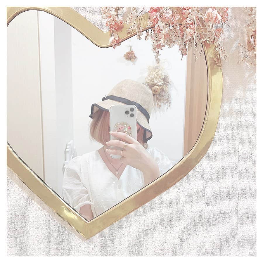 MISAさんのインスタグラム写真 - (MISAInstagram)「ㅤㅤㅤㅤㅤㅤㅤㅤㅤㅤㅤㅤㅤ 久しぶりにこの鏡で撮った🤍」7月29日 13時42分 - chatae._