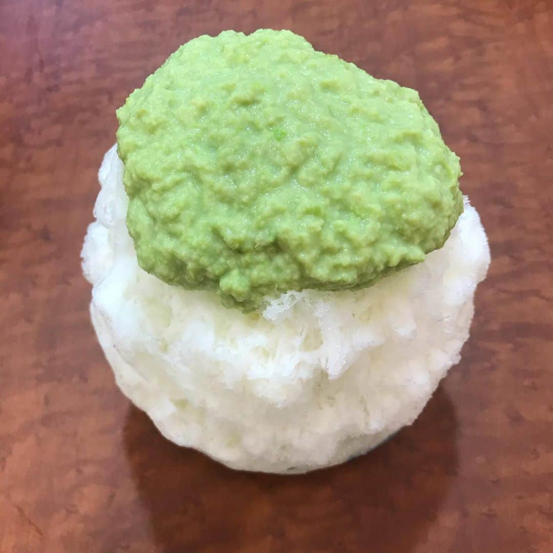 竹村真琴さんのインスタグラム写真 - (竹村真琴Instagram)「* かき氷記録🍧 ハシゴした二軒目の🍧 ずんだとレモンヨーグルト？だったかな🍋 エスプーマがふわふわ☺️ もうかき氷が食べたい、かき氷中毒。 . . . #かき氷 #かき氷巡り #かき氷好きな人と繋がりたい #中毒 #かき氷女子 #ずんだ #レモン #ヨーグルト #エスプーマ #エスプーマかき氷 #夏バテ #氷活 #かきごーらー」7月29日 13時42分 - makototakemura_golf