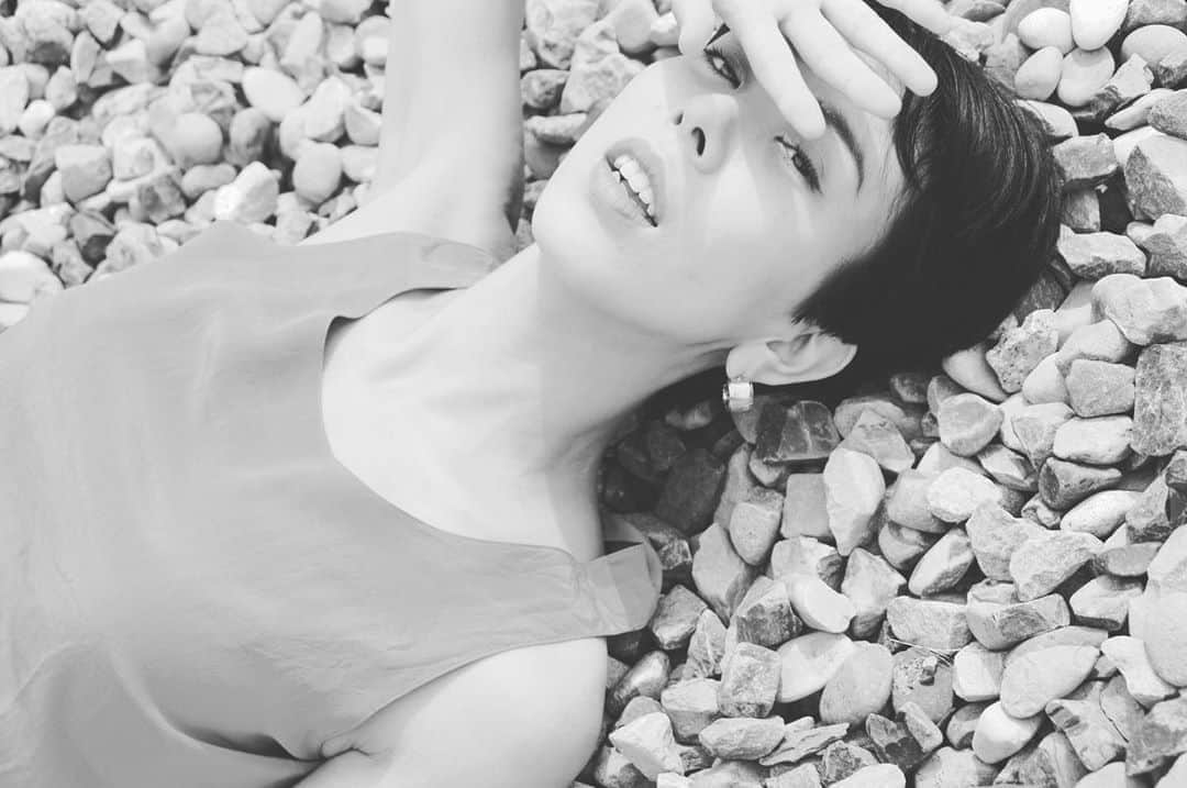 LOVEのインスタグラム：「Challenge accepted😎 @laurizaida84   Let's keep it up sisters  #womensupportingwomen  #challengeaccepted #againstfemicides」