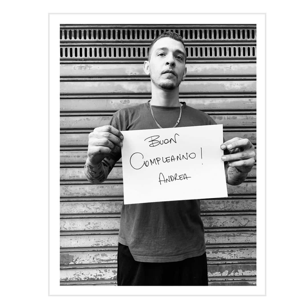 アンドレアポンピリオのインスタグラム：「HAPPY BIRTHDAY ANDREA!! 🎂  THANK YOU ❤️  Luca Marina  Alberto Caos Antonietta Natasha Roberto Anna  #ANDREAPOMPILIO #lovemeforeverornever  #APBIRTHDAY」