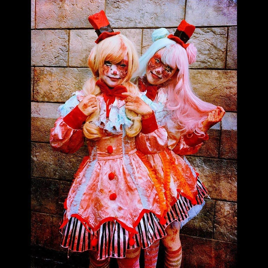 かりんさんのインスタグラム写真 - (かりんInstagram)「. . 2019 . karin sayuri . . . . . . . #usj #halloween #makeup #zombie  #pierrot #ピエロゾンビ #ホラーナイト #ハロウィンホラーナイト  #ハロウィン #ユニバ #HHN」7月30日 2時10分 - karin.n.003